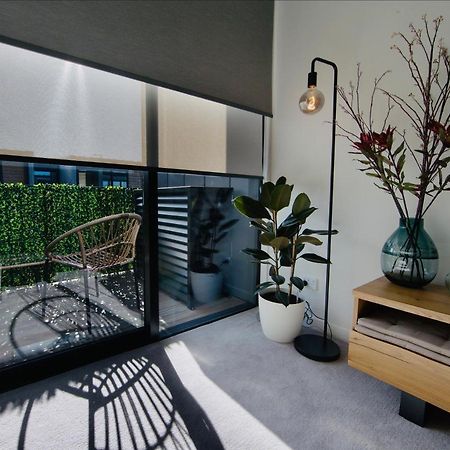 Funk In The City - Luxury Laneway Apartment With Single Garage Christchurch Buitenkant foto